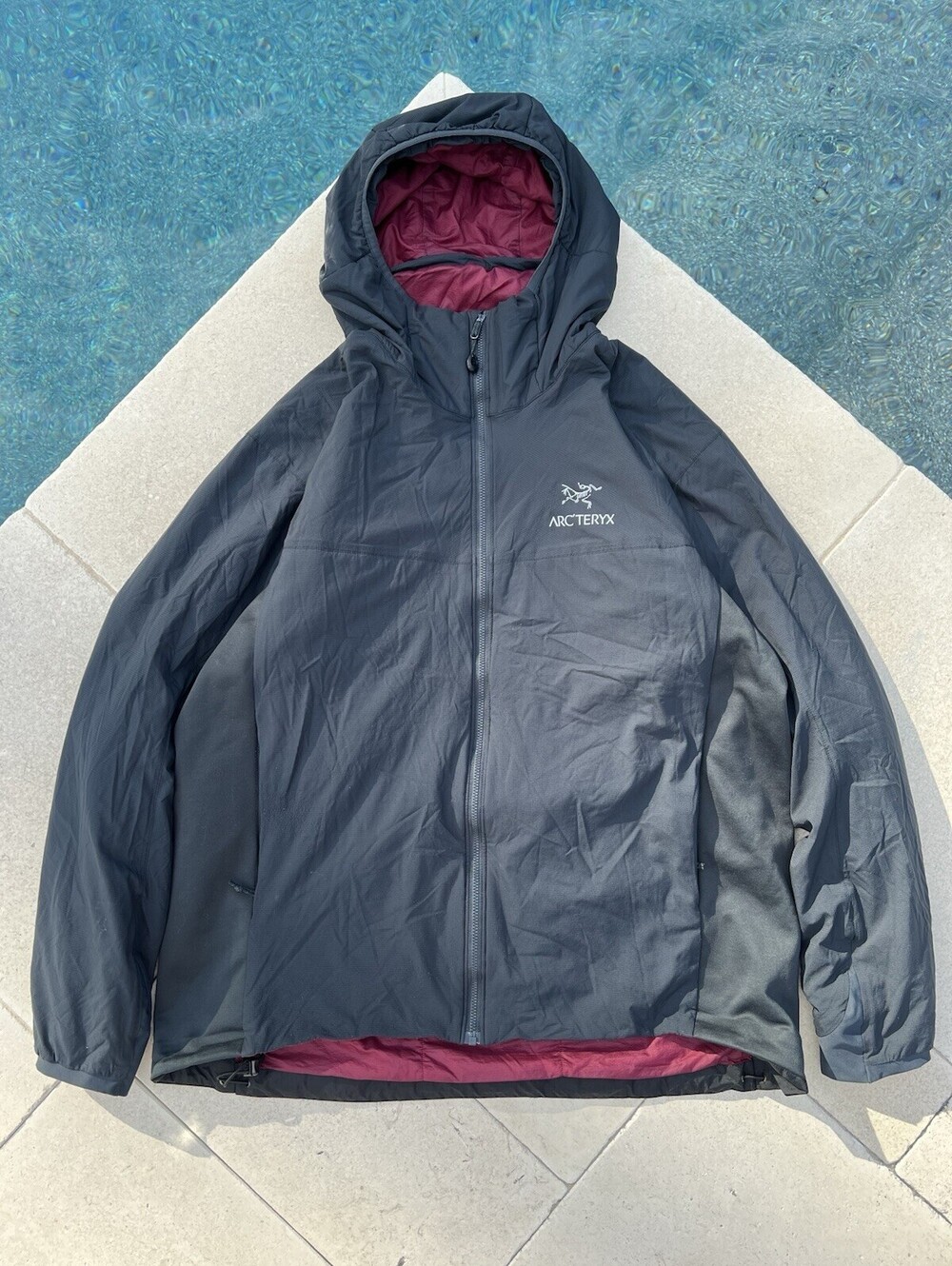 Arc'teryx Men's Atom LT Hoody Jacket Grey Red Size XL Insulated Gorp Rain
